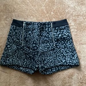 Black short